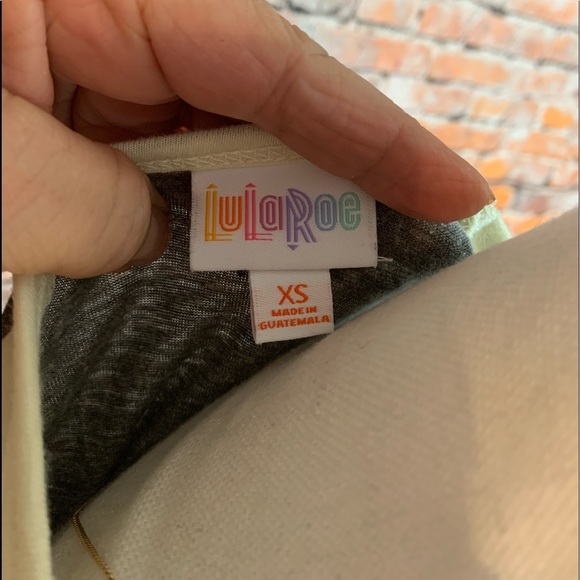 LuLaRoe Perfect Tee - Picture 5 of 5